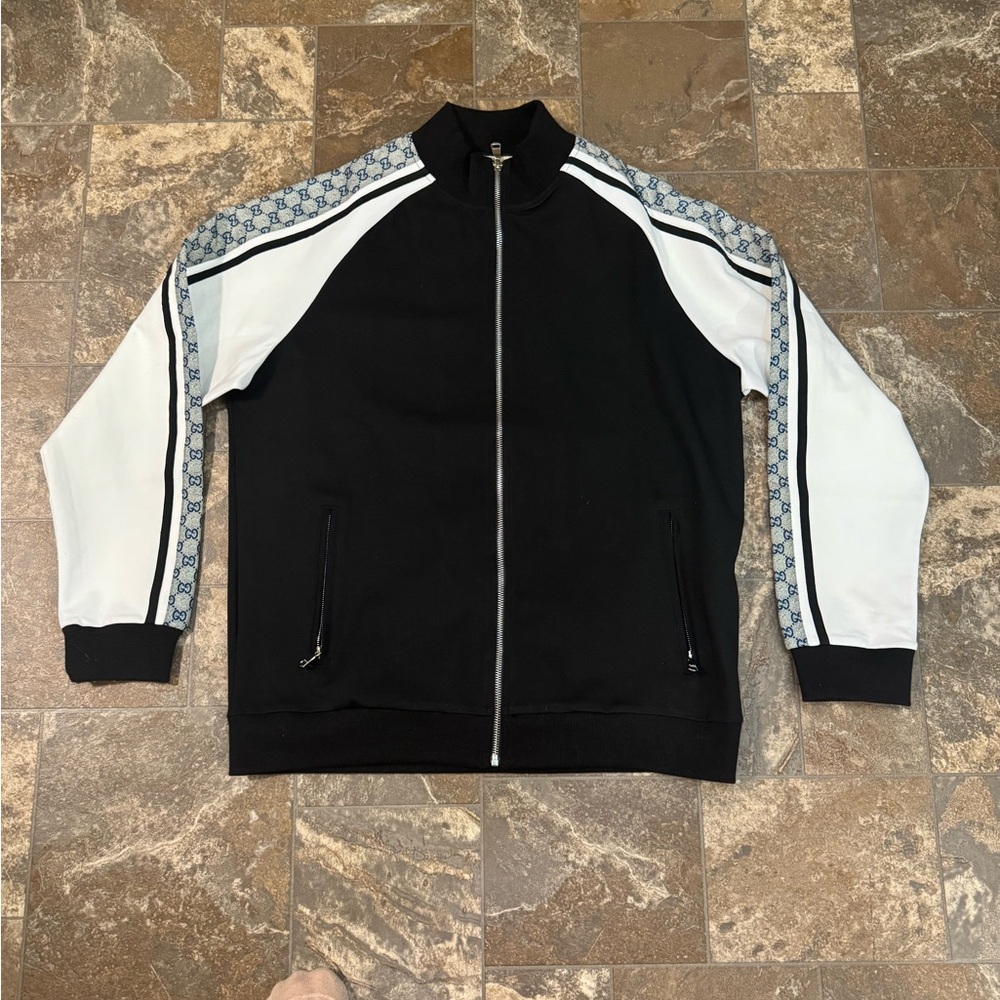 Gucci Zip-Up Sweater - Size Large